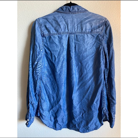 Mossimo faux chambray shirt! - Picture 2 of 3